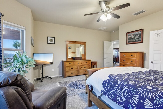 Building Photo - 513 Chelson Hunt