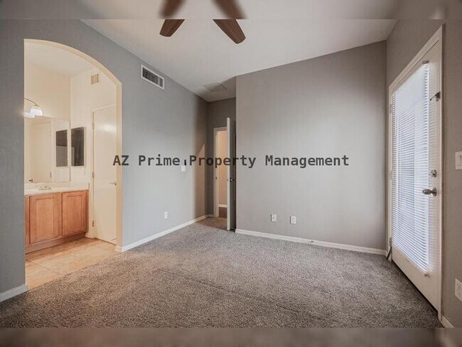 Building Photo - 7821 N 21st Ave