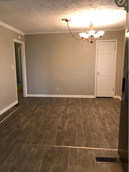 Building Photo - 2726 Wellman Dr