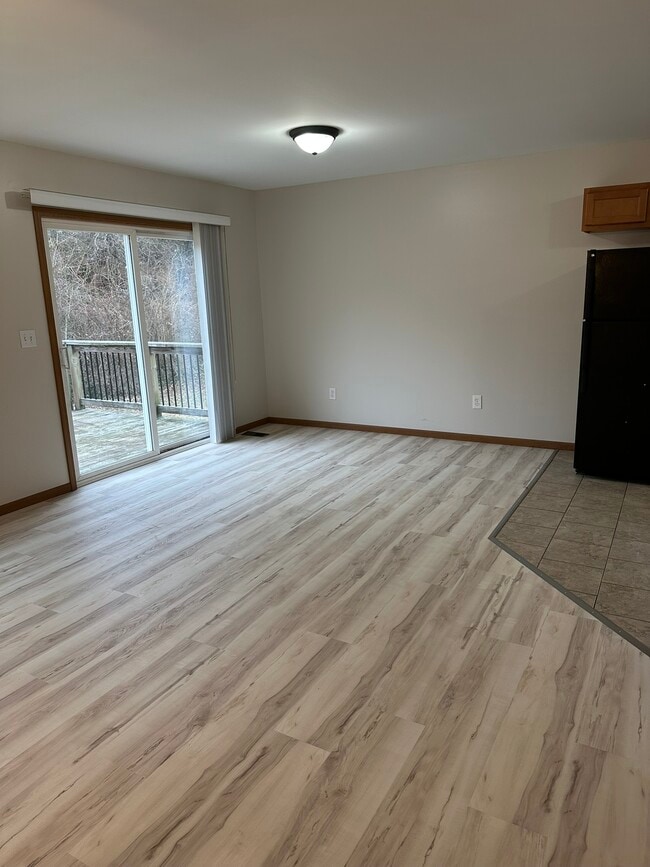 Building Photo - 805 Black Jack Rd