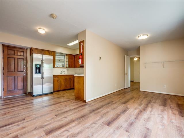 Building Photo - 3731 Vancouver Dr