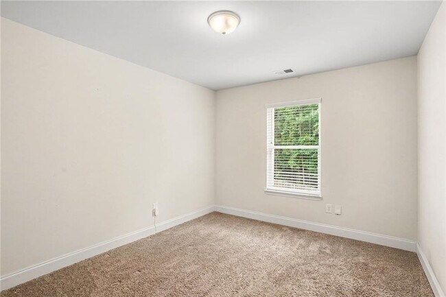 Building Photo - 10139 Benton Woods Dr