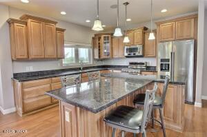 Building Photo - 451 S Rockcreek Dr