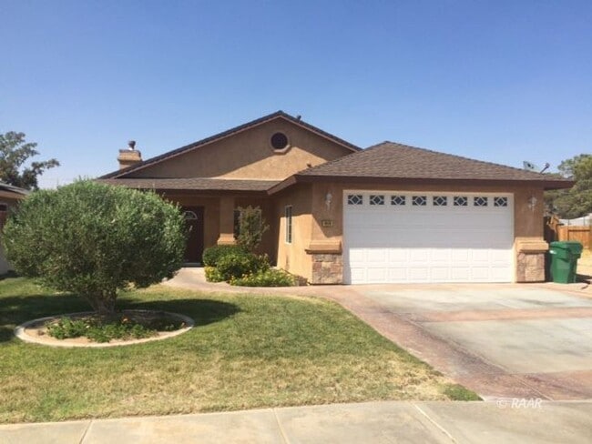 Building Photo - 1416 W Coronado Ave