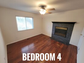Building Photo - 3620 Richmond Dr