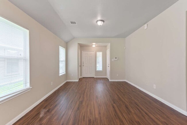 Building Photo - 14954 Huntington Willow Ln