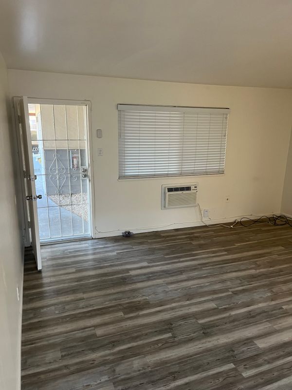 Building Photo - 1521 Camden Ct