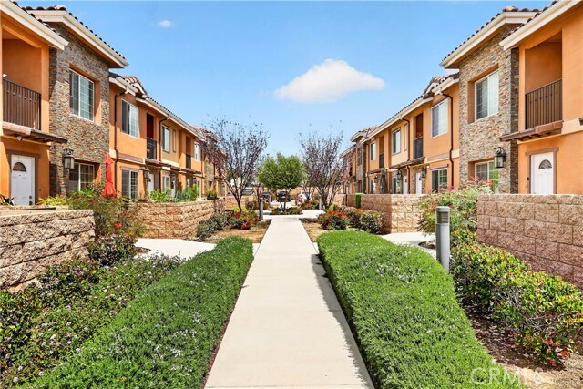 Building Photo - 16408 Valencia Ave