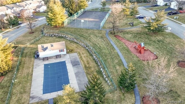 Building Photo - 50 Lois Ln