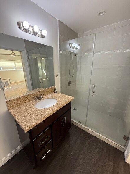 Primary Bathroom - 8420 Gulana Ave