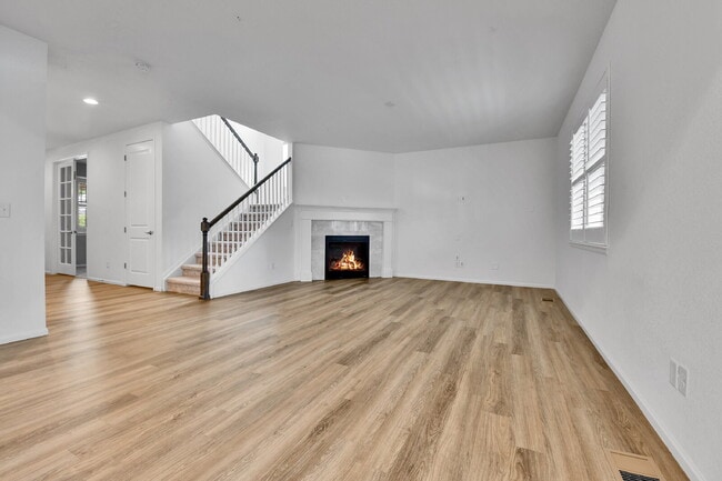 Building Photo - $4,850 - Spacious 5-Bed, 3.5 bath Home wit...