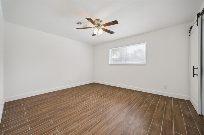 Building Photo - 12315 Whittington Dr