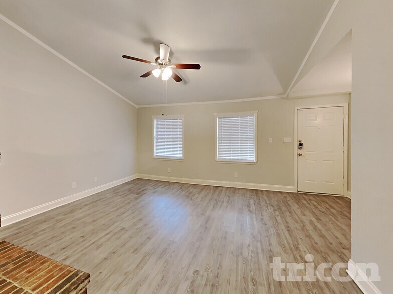 Building Photo - 604 Heritage Hill Dr