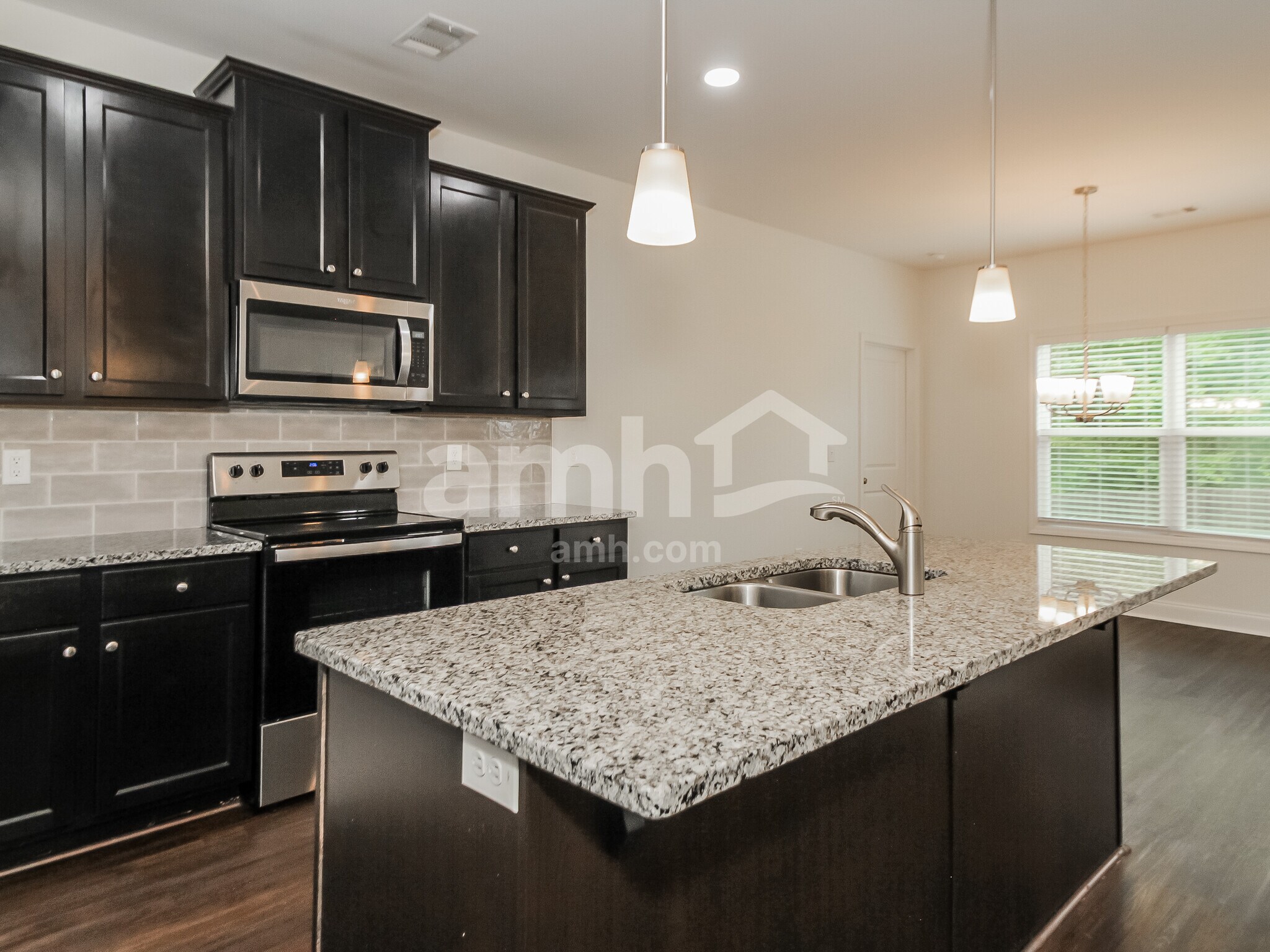 Building Photo - 121 Coulter Woods Dr