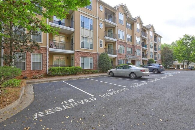 Building Photo - 1203 Stratford Commons
