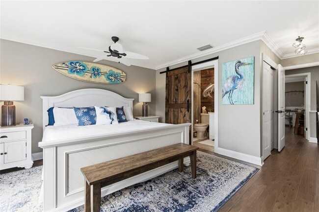 Building Photo - 4751 Coquina Key Dr SE