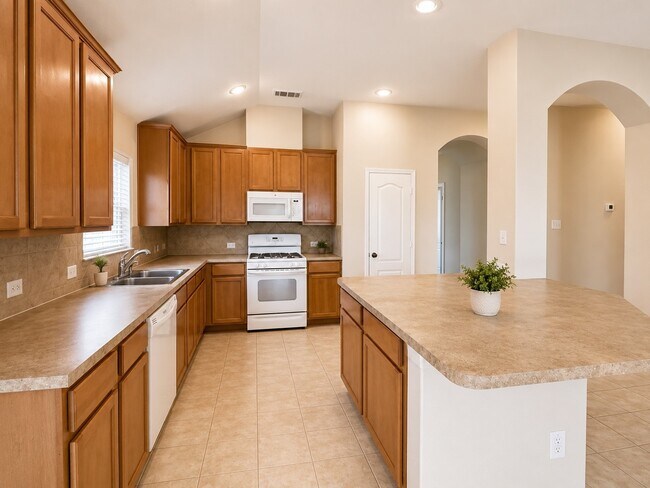 Building Photo - 3011 Sunchase Ct