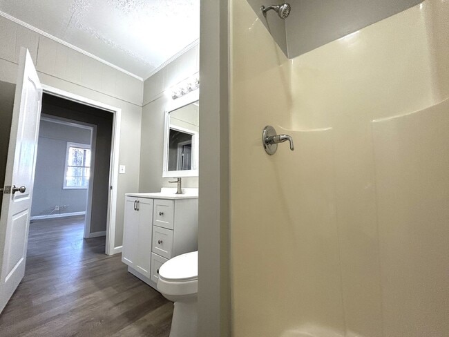 Building Photo - 2 Bedroom and 1 Bath Home in Jacksonville