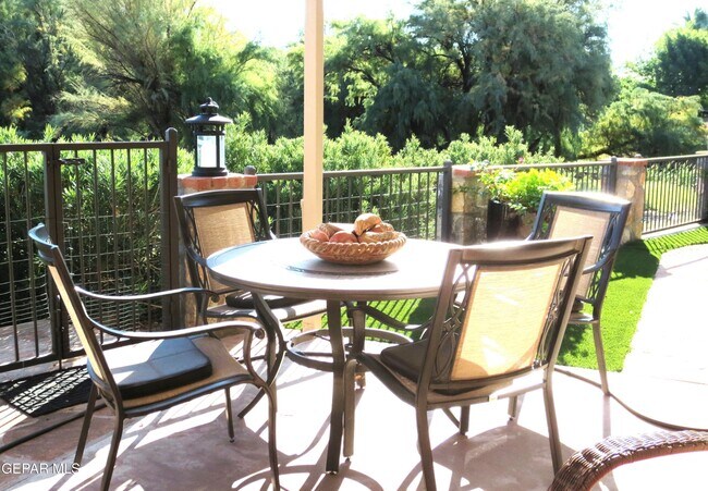 Building Photo - 4574 Weeping Willow Dr