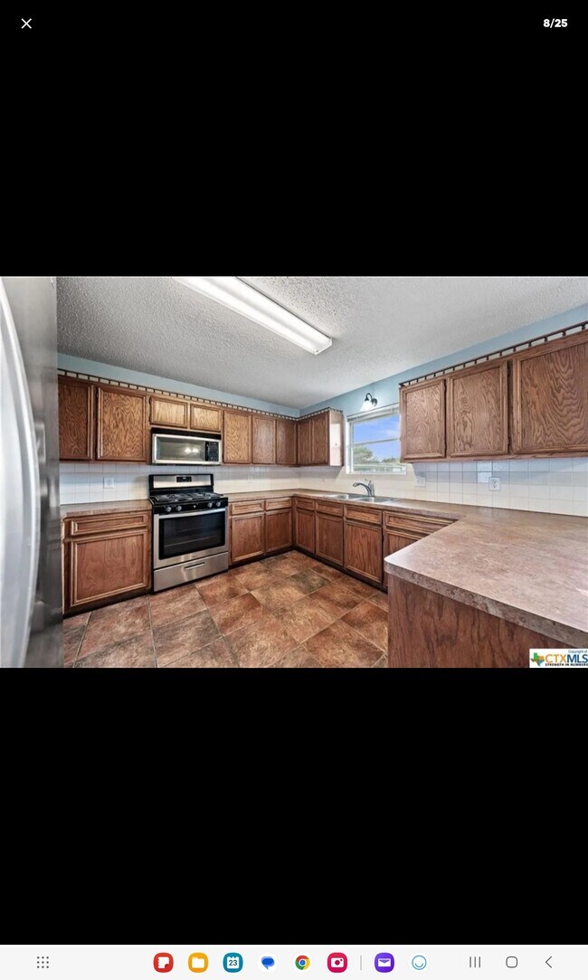 Building Photo - 1312 Elke Cir