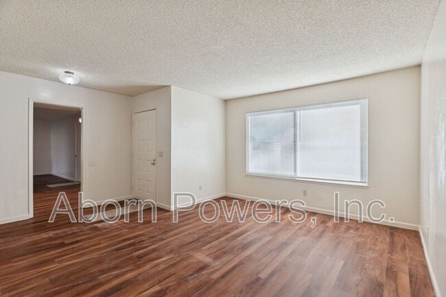 Building Photo - 7025 Catamaran Dr