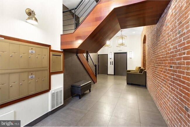 Building Photo - 12 Letitia St