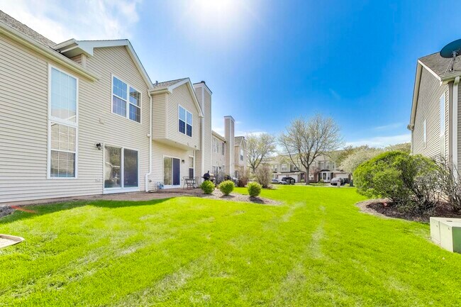 Building Photo - 2219 Rossiter Pkwy