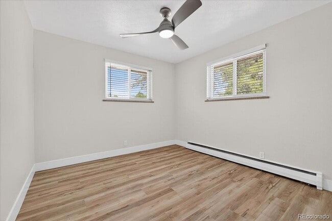 Building Photo - 9050 N Elm Ct