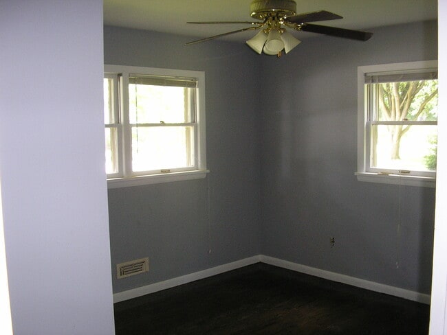 Building Photo - 506 Fairmont Ave