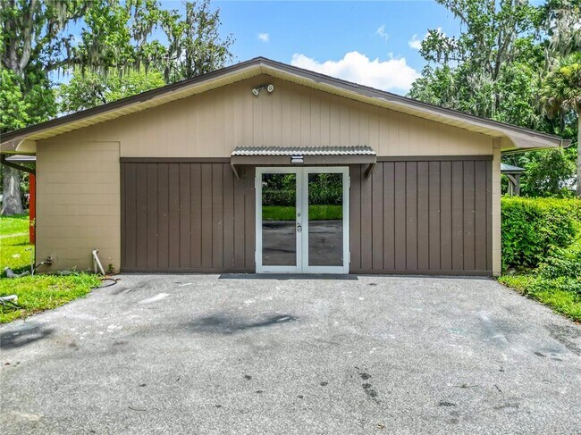 Building Photo - 4211 SW 6th Ave