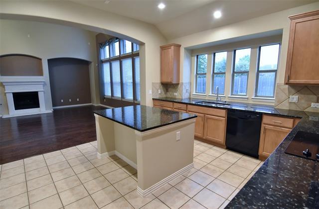 Building Photo - 2911 Velero