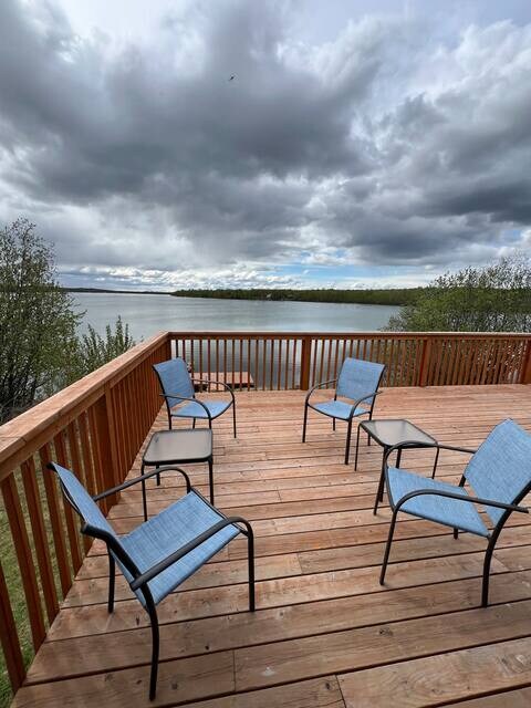 Building Photo - 530 S Lake St