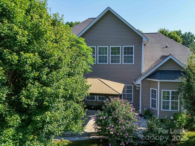 Building Photo - 15340 Prescott Hill Ave