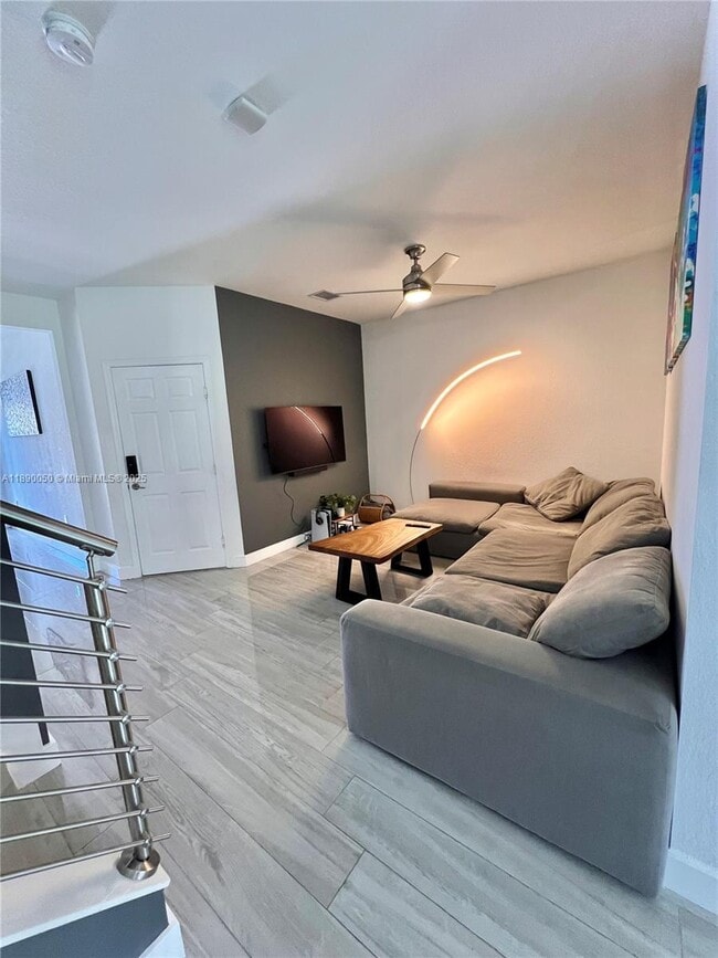 Building Photo - 4654 Santa Cruz Way