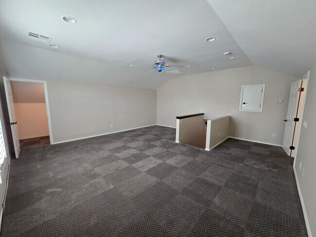 Building Photo - Unique Summerlin Home!
