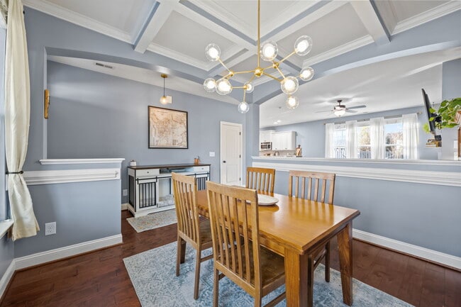 Building Photo - 115 Hampton Dr