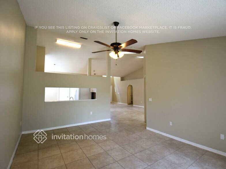 Building Photo - 733 Alto Pl