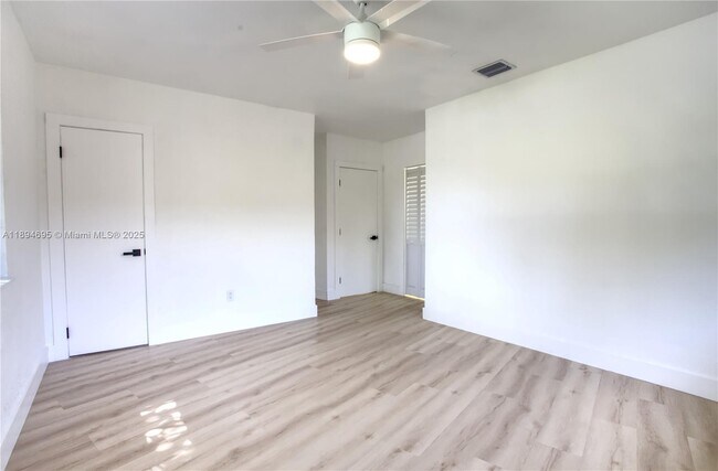 Building Photo - 12905 N Miami Ave