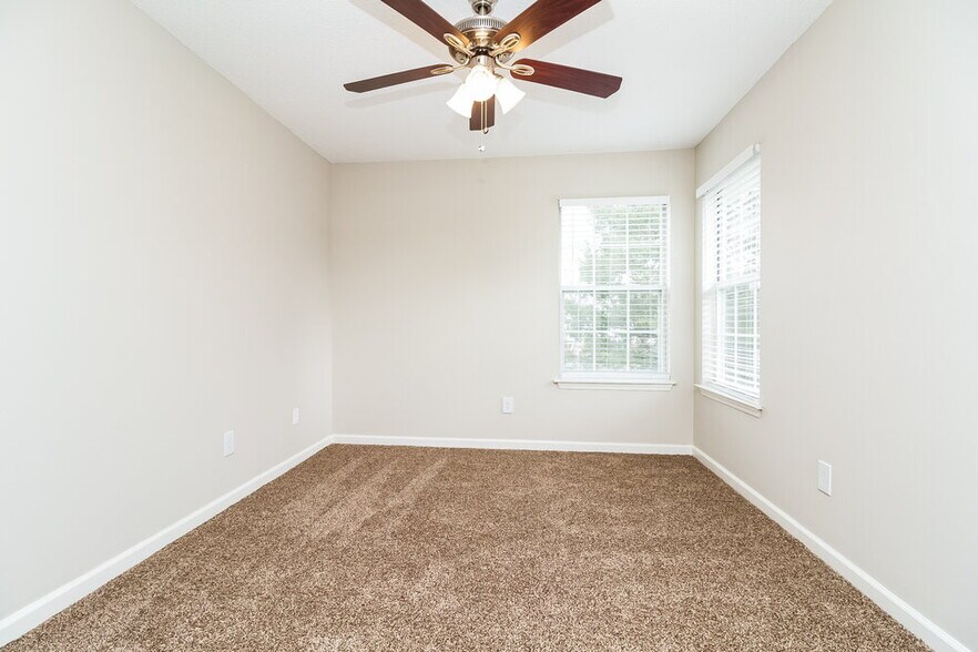 Building Photo - 202 Jack Patton Cove