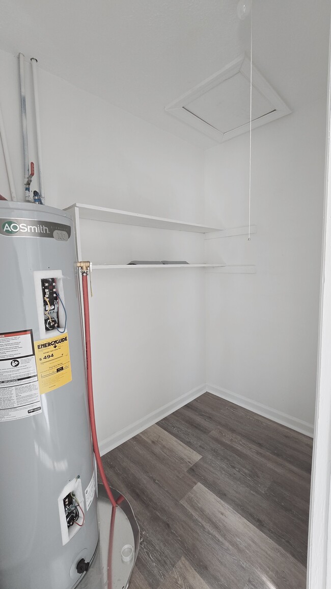 Building Photo - Monetta Apartments