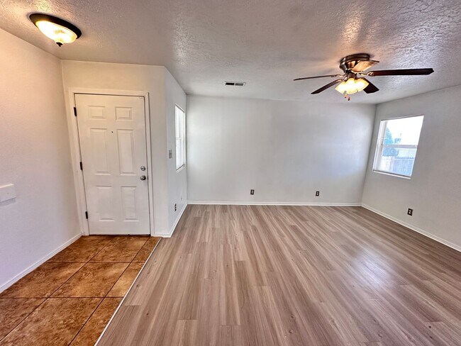 Building Photo - Move in Special 1/2 off 1st month rent! 3 Bedroom 2 Bath 2 Car Garage w/ Fenced in Yard