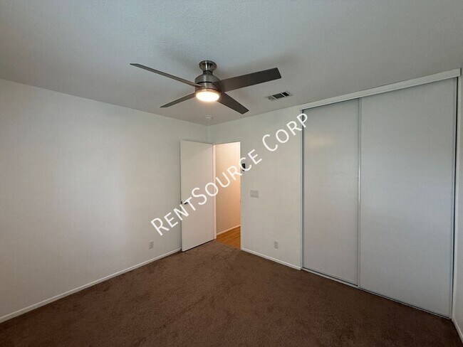 Building Photo - 3321 Kaylyn St