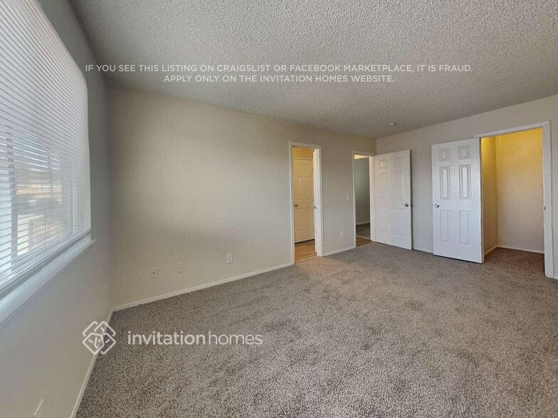 Building Photo - 9883 Cook St