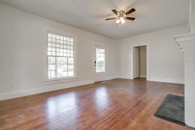 Building Photo - Large Newly Remodeled Home in Historic Fai...