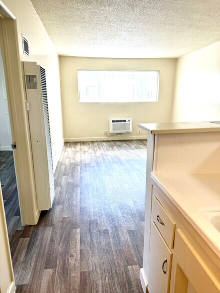 Building Photo - 6248 N San Gabriel Blvd