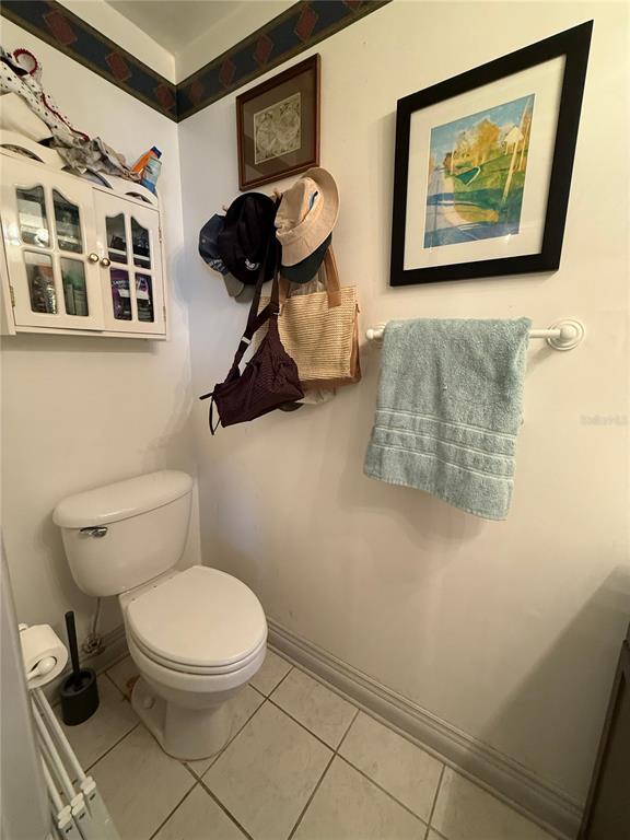 Building Photo - 3600 SW 19th Ave