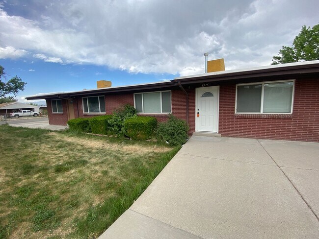 Primary Photo - 4975 South 3535 West