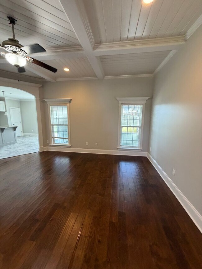 Building Photo - Home in Hahira