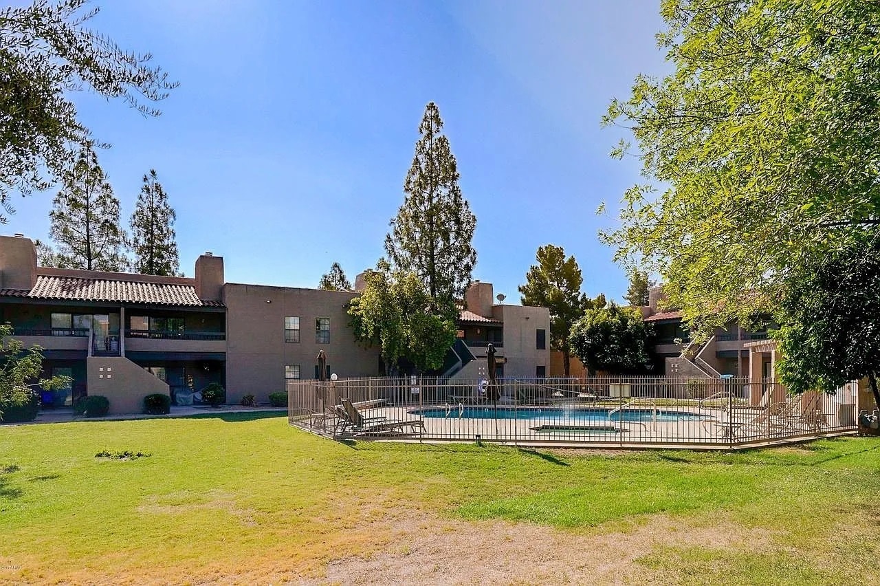 Building Photo - 5998 N 78th St