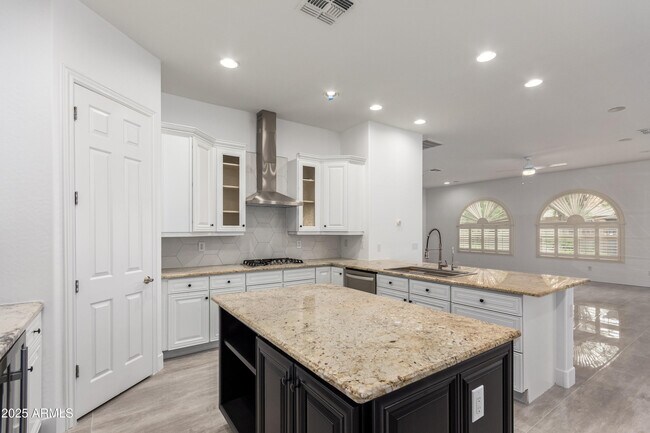 Building Photo - 4711 E Buckboard Ct